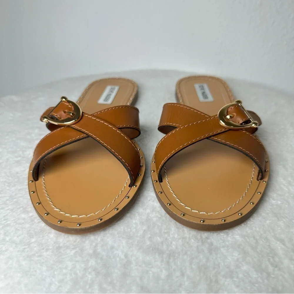 NWOB Steve Madden Tan Buckle Sandals in Size 8M - Picture 3 of 9